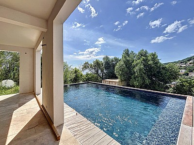 VILLA A VENDRE - SANTA MARIA DI LOTA - 200 m2 - 780 000 €