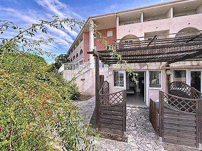 APPARTEMENT T2 A VENDRE - ST FLORENT - 27.68 m2 - 110 000 €