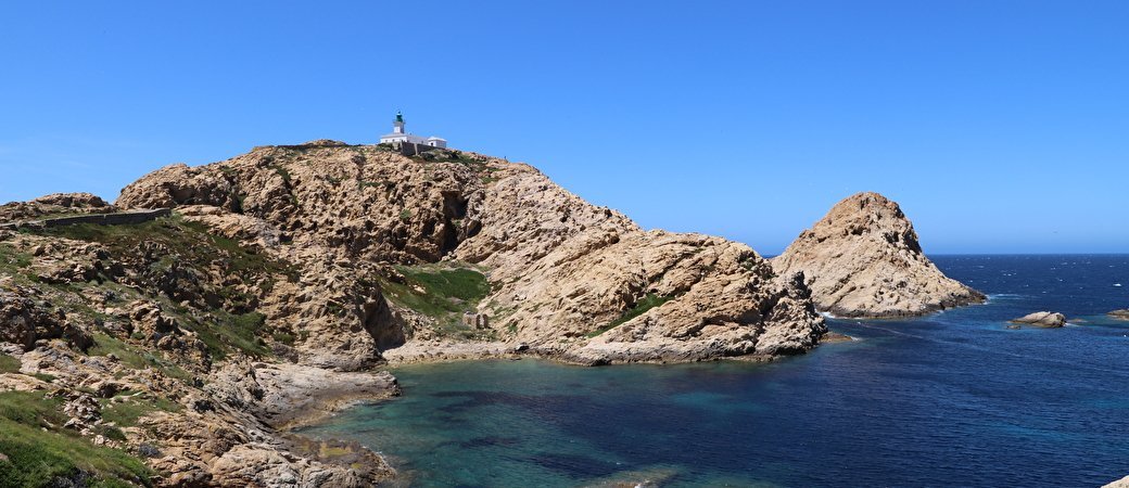 APPARTEMENT T1 A VENDRE - L ILE ROUSSE Centre-ville - 26 m2 - 105 000 &euro;