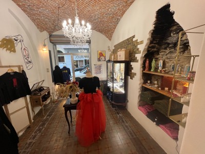 FONDS DE COMMERCE A CEDER - HABILLEMENT - TEXTILE - BASTIA - 70 000 €