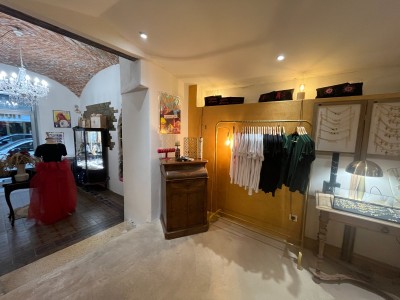 FONDS DE COMMERCE A CEDER - HABILLEMENT - TEXTILE - BASTIA - 70 000 €
