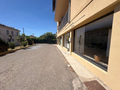 LOCAL COMMERCIAL A VENDRE - SANTA MARIA DI LOTA MIOMO - 77 m2 - 170 000 €