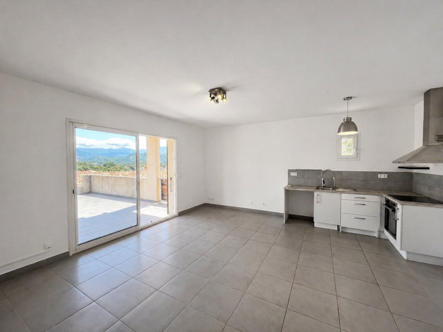 APPARTEMENT T2 A VENDRE - OLETTA - 45.62 m2 - 185 000 &euro;