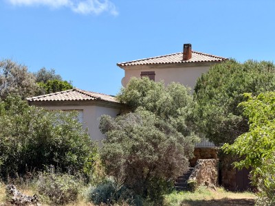 VILLA RECENTE A VENDRE - COTI CHIAVARI CALA D ORZU - 215 m2 - 1 250 000 €