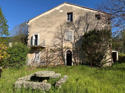 Maison de village à rénover A VENDRE - GROSSETO PRUGNA - 300 m2 - 315 000 €