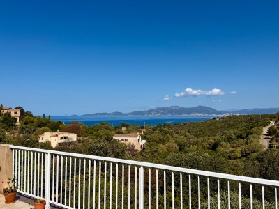 MAISON A VENDRE - COTI CHIAVARI PORTIGLIOLO - 98 m2 - 690 000 €