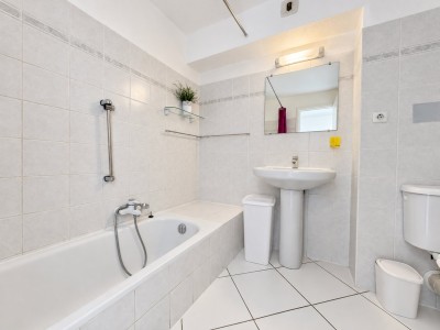 APPARTEMENT T1 A VENDRE - L ILE ROUSSE - 33.21 m2 - 173 000 €