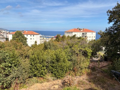 MAISON A VENDRE - BASTIA - 240 m2 - 593 000 €