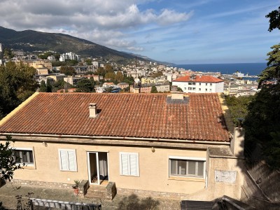 MAISON A VENDRE - BASTIA - 240 m2 - 593 000 €