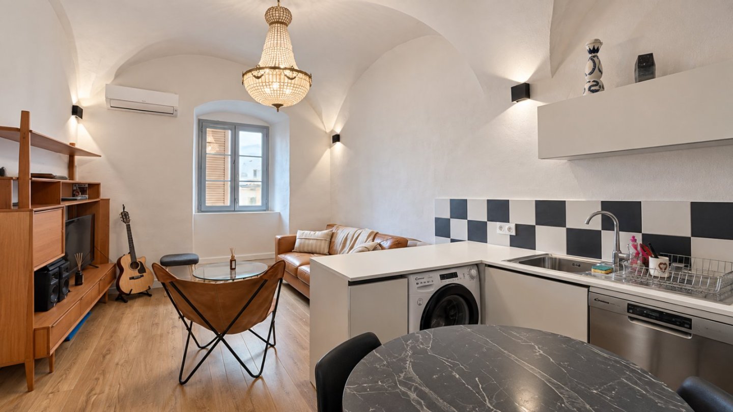 APPARTEMENT T2 A VENDRE - BASTIA - 33.6 m2 - 170 000 &euro;