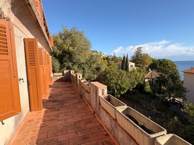 VILLA A VENDRE - SAN MARTINO DI LOTA - 175.29 m2 - 675 000 €