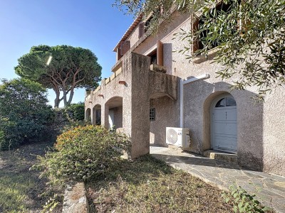 VILLA A VENDRE - SAN MARTINO DI LOTA - 175.29 m2 - 675 000 €