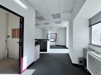 LOCAL COMMERCIAL A VENDRE - BASTIA - 33 m2 - 88 000 €