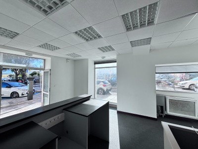LOCAL COMMERCIAL A VENDRE - BASTIA - 33 m2 - 88 000 €