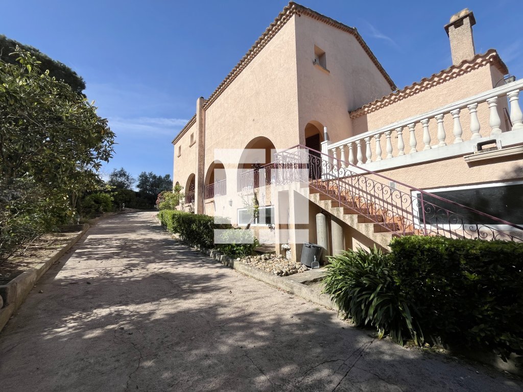 PROPRIETE A VENDRE - PORTICCIO - 515.82 m2 - 1 490 000 &euro;
