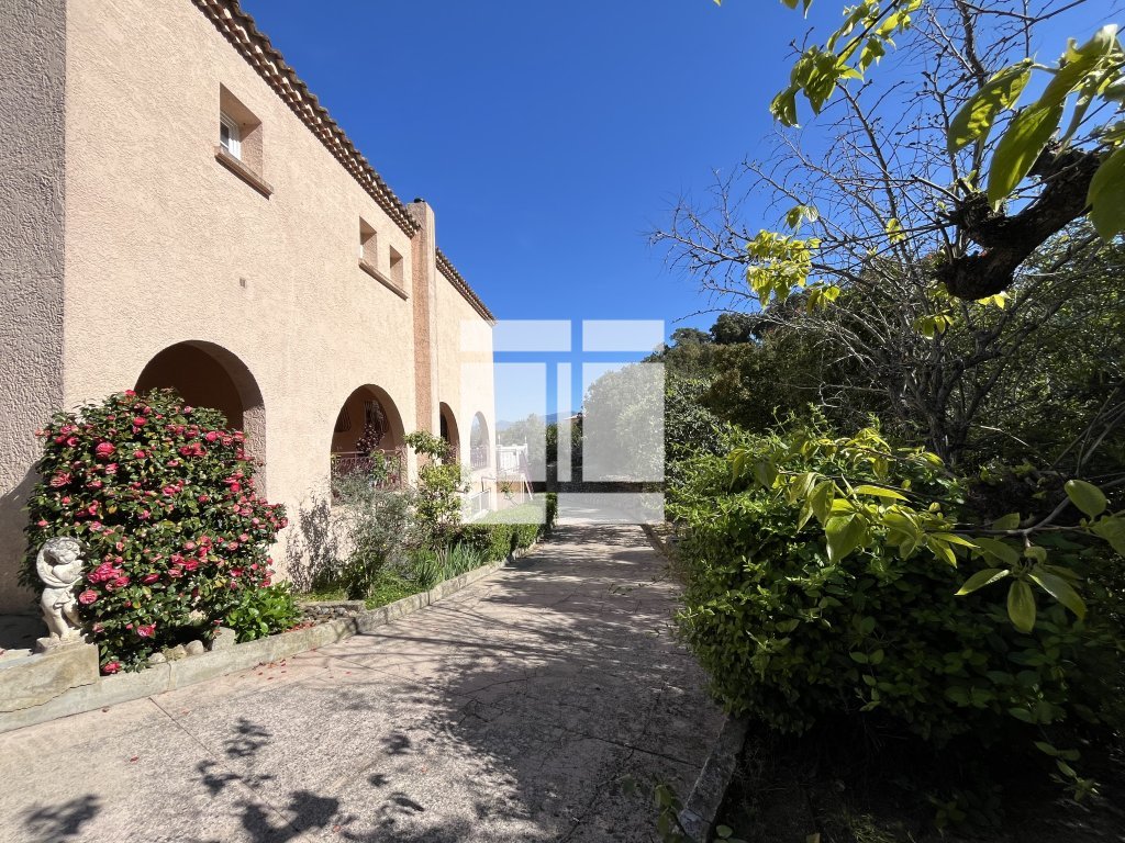 PROPRIETE A VENDRE - PORTICCIO - 515.82 m2 - 1 490 000 &euro;