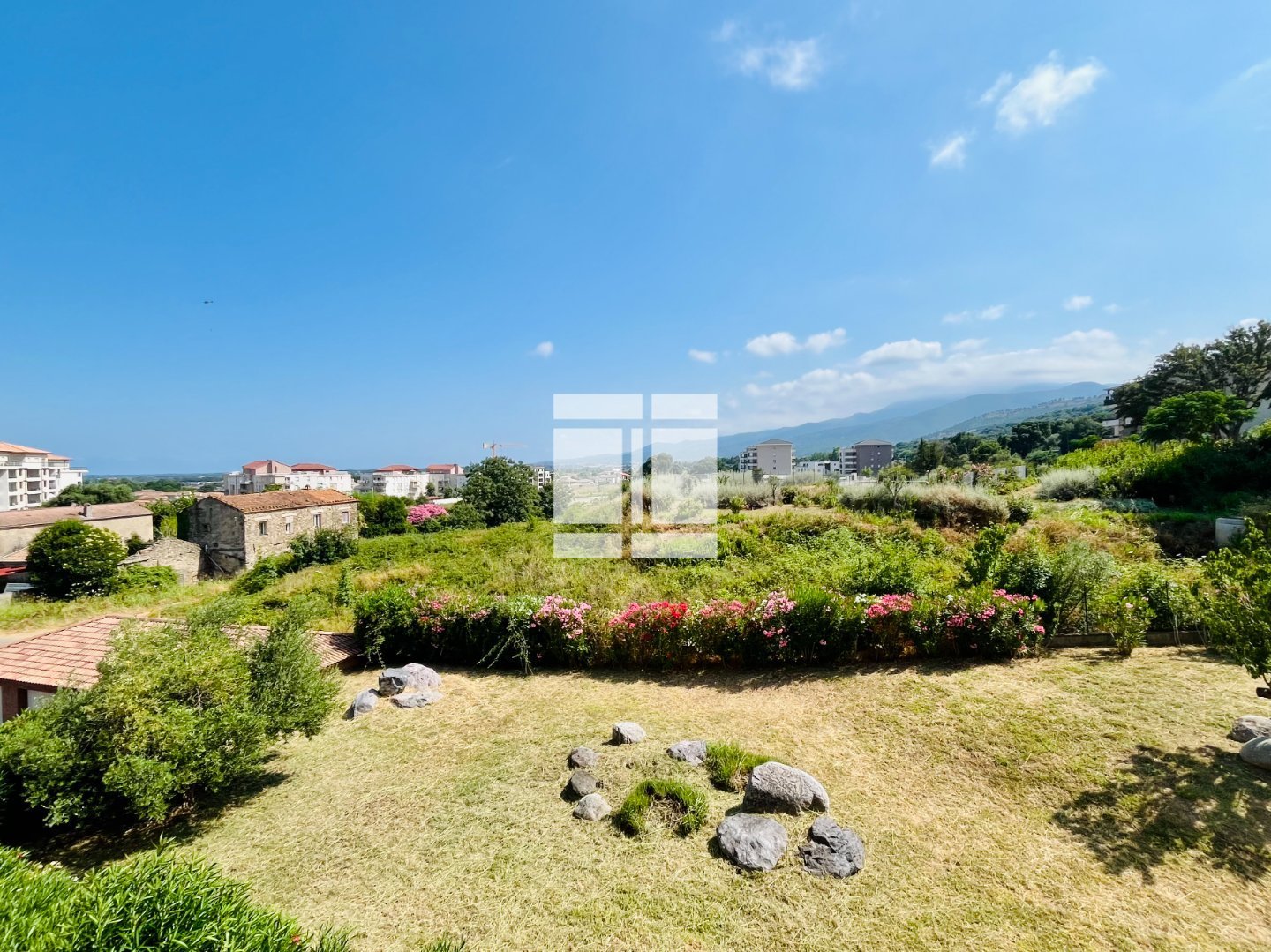 APPARTEMENT T2 A VENDRE - LUCCIANA - 47.69 m2 - 146 000 &euro;
