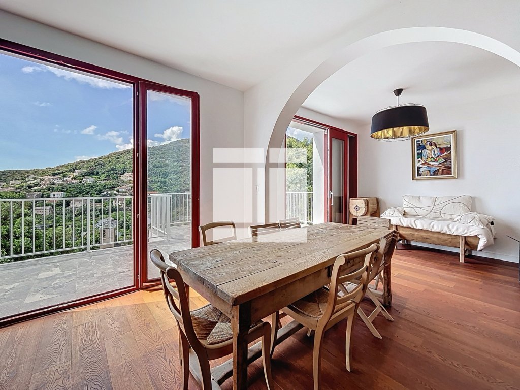 VILLA A VENDRE - SANTA MARIA DI LOTA - 200 m2 - 780 000 &euro;