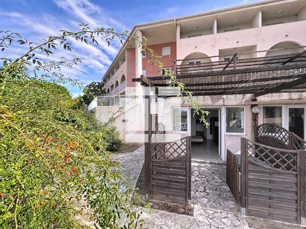 APPARTEMENT T2 A VENDRE - ST FLORENT - 27.68 m2 - 110 000 &euro;