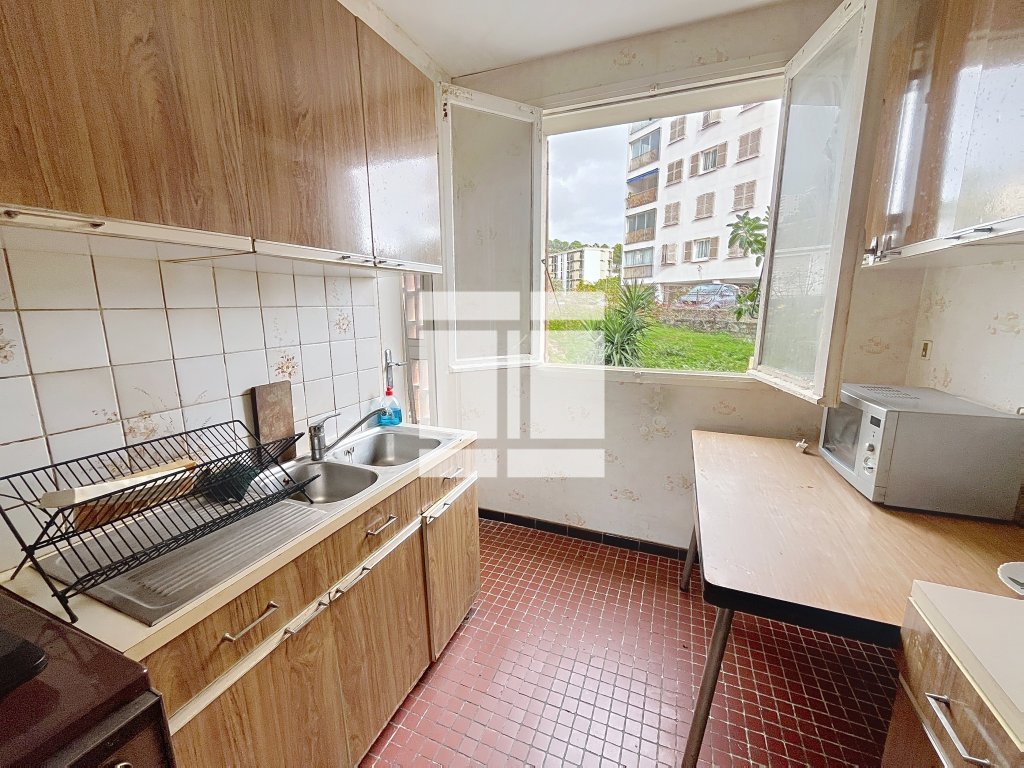 APPARTEMENT T3 A VENDRE - BASTIA - 63 m2 - 129 000 &euro;