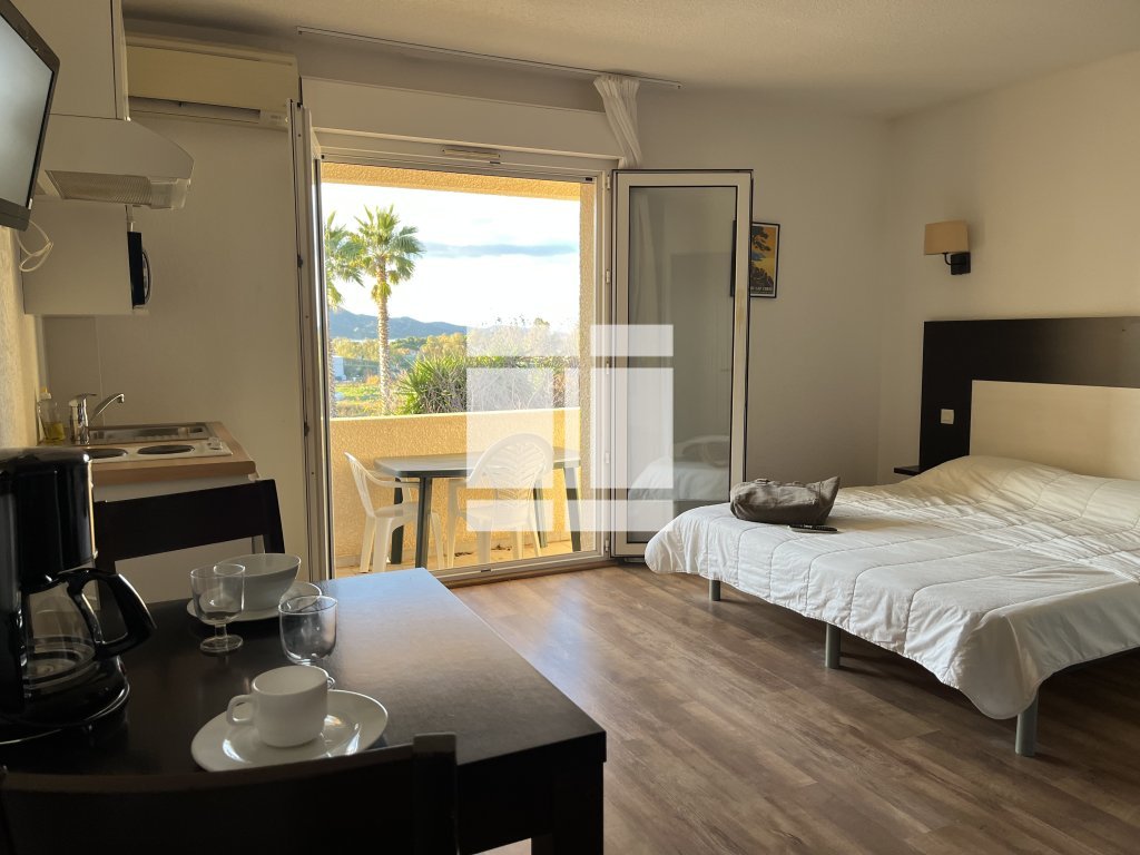 STUDIO A VENDRE - ST FLORENT - 23.34 m2 - 97 500 &euro;