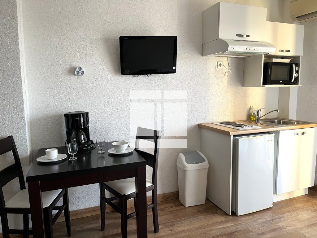 STUDIO A VENDRE - ST FLORENT - 23.34 m2 - 97 500 &euro;