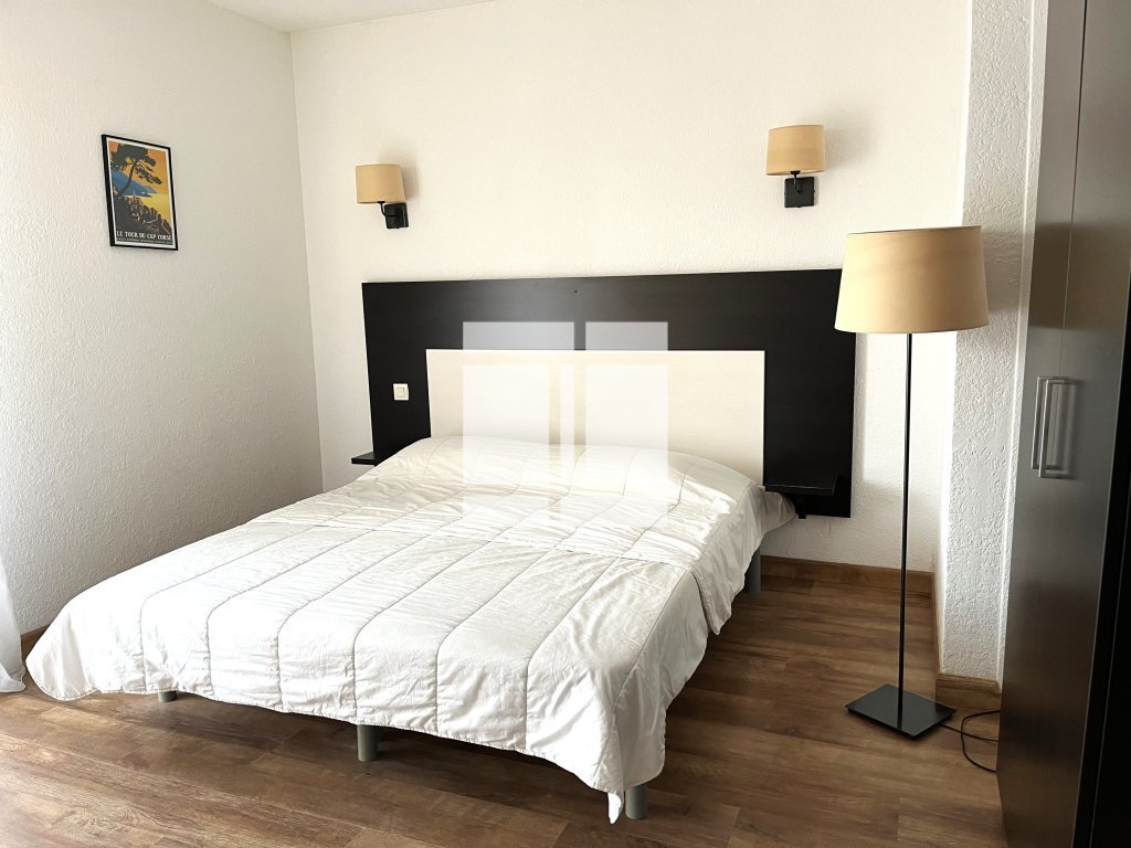 STUDIO A VENDRE - ST FLORENT - 23.34 m2 - 97 500 &euro;