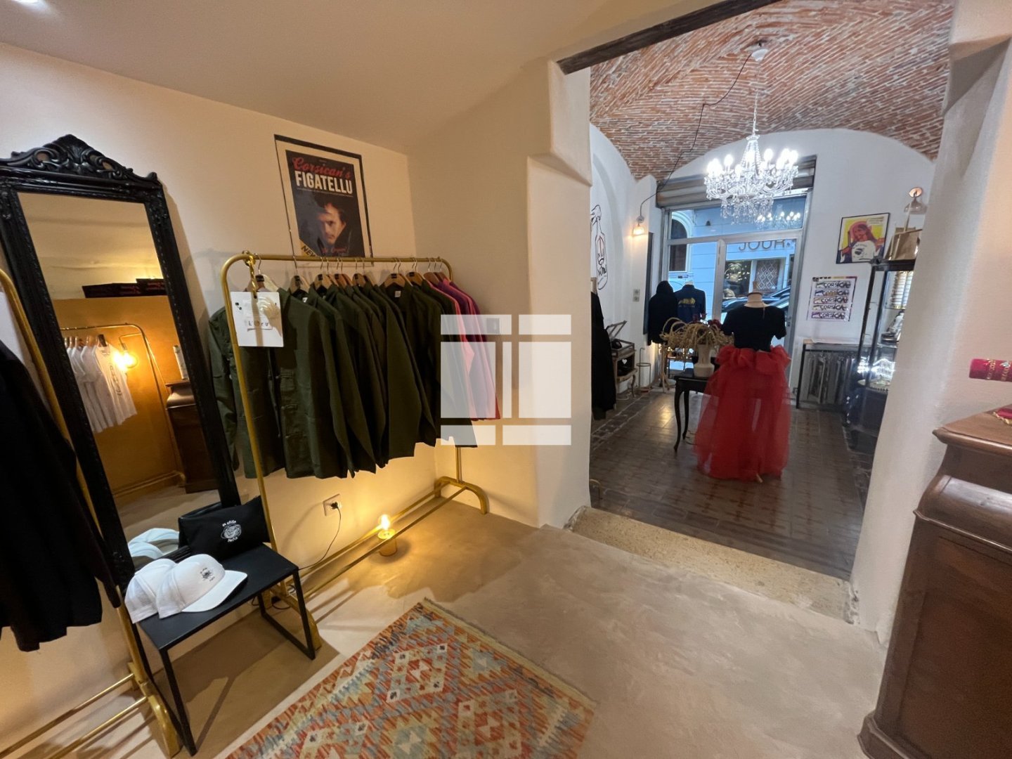 FONDS DE COMMERCE A CEDER - HABILLEMENT - TEXTILE - BASTIA - 70 000 &euro;