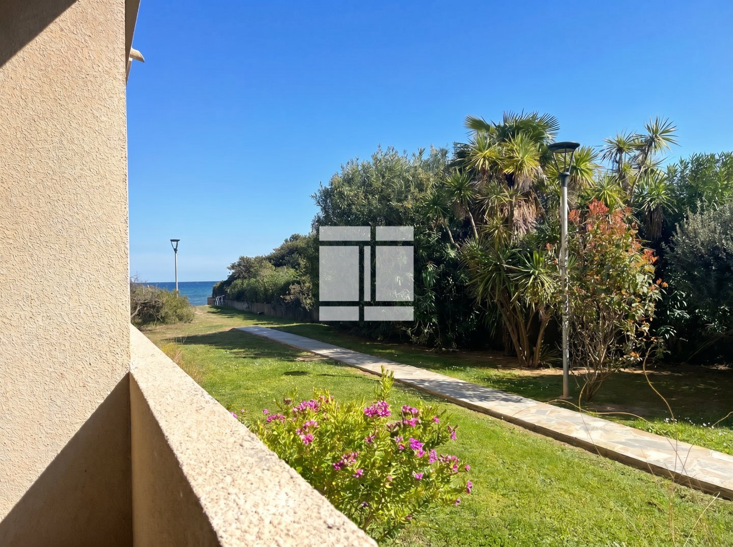 APPARTEMENT T2 A VENDRE - SANTA LUCIA DI MORIANI - 39 m2 - 135 000 &euro;