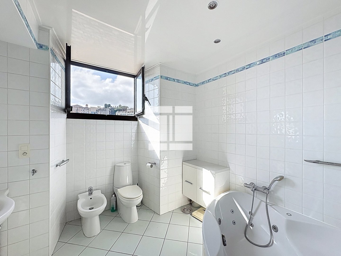 APPARTEMENT T5 A VENDRE - BASTIA vieux port - 124.28 m2 - 680 000 &euro;