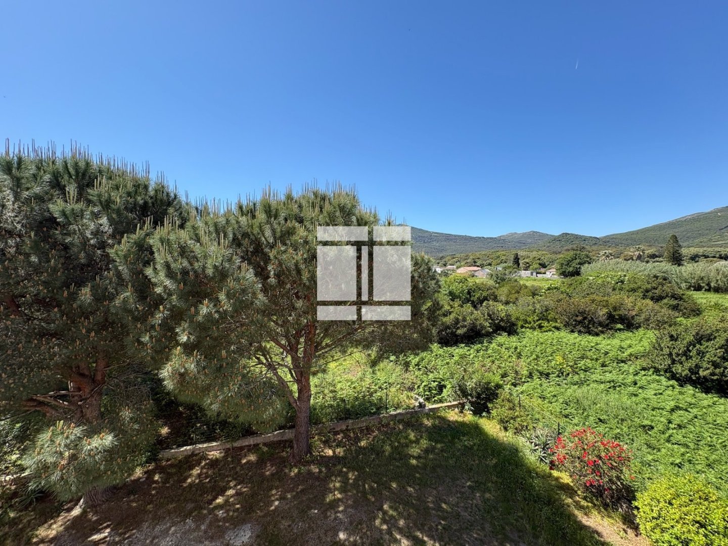 APPARTEMENT T1 A VENDRE - TOMINO - 24.58 m2 - 123 000 &euro;
