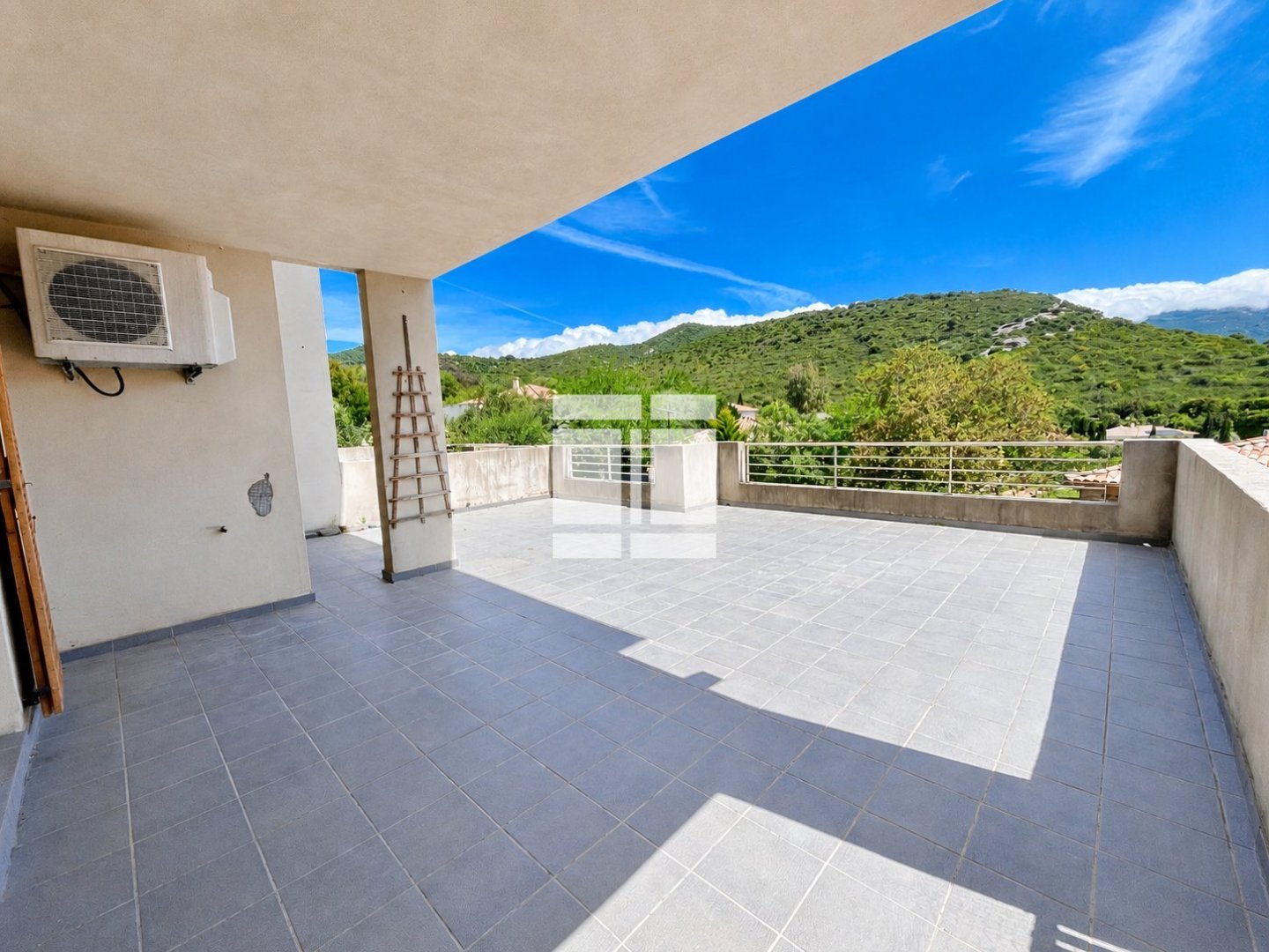 APPARTEMENT T2 A VENDRE - OLETTA - 45.62 m2 - 185 000 &euro;