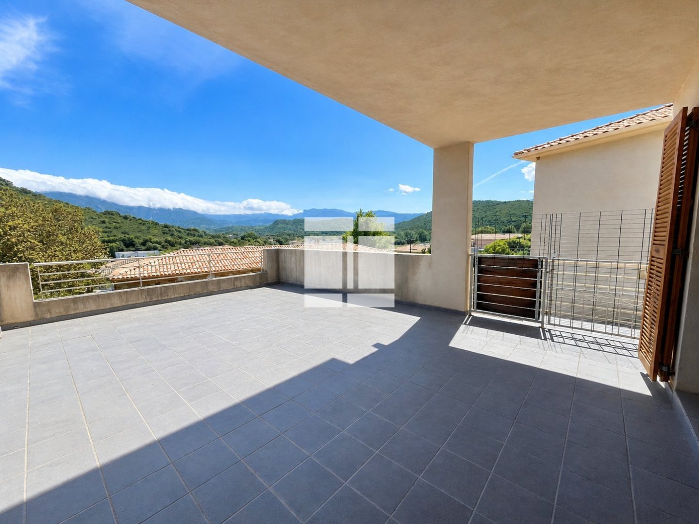 APPARTEMENT T2 A VENDRE - OLETTA - 45.62 m2 - 185 000 &euro;