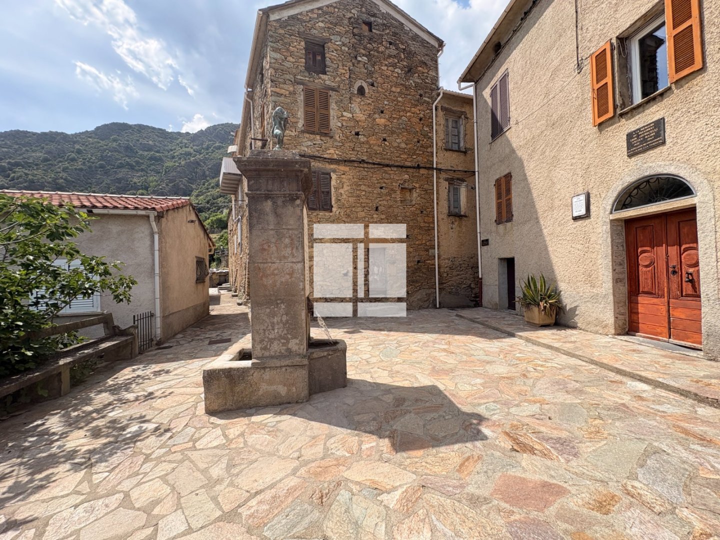 MAISON A VENDRE - CASTELLARE DI MERCURIO - 227.18 m2 - 215 000 &euro;