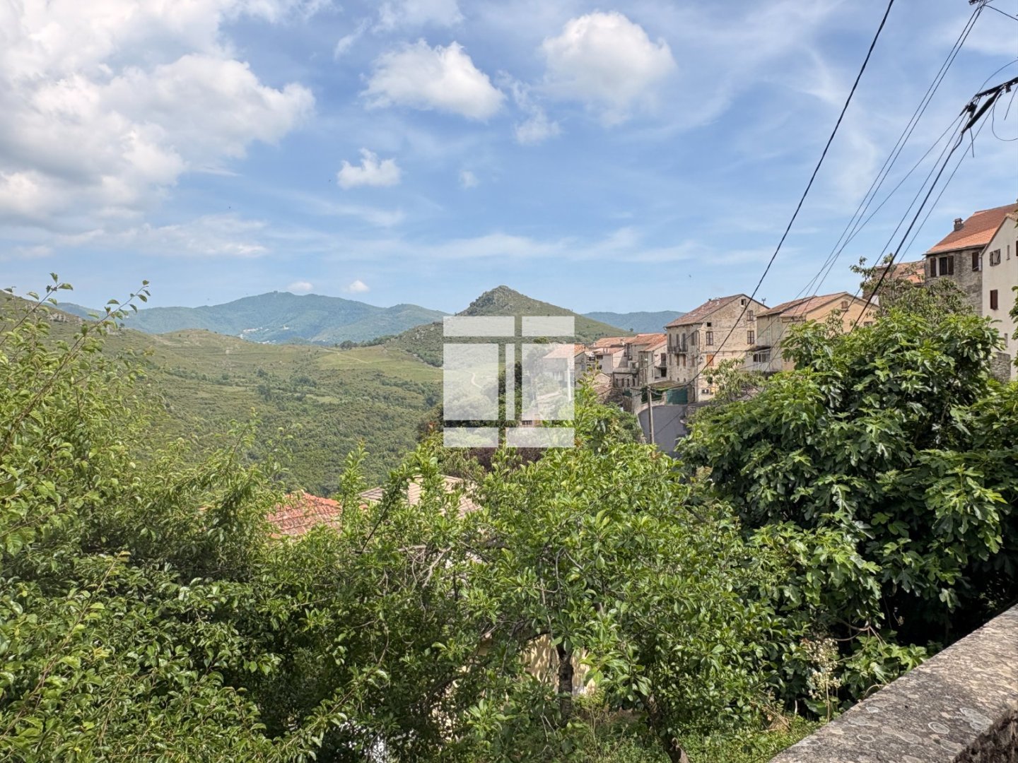 MAISON A VENDRE - CASTELLARE DI MERCURIO - 227.18 m2 - 215 000 &euro;