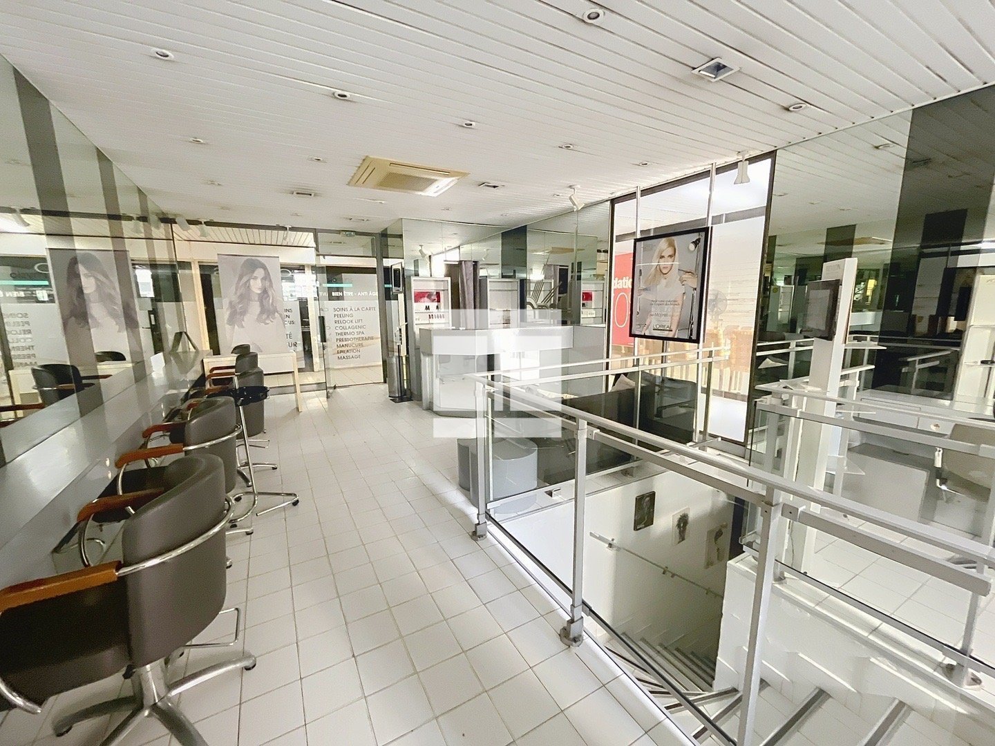 LOCAL COMMERCIAL A VENDRE - BASTIA - 80 m2 - 205 000 &euro; 