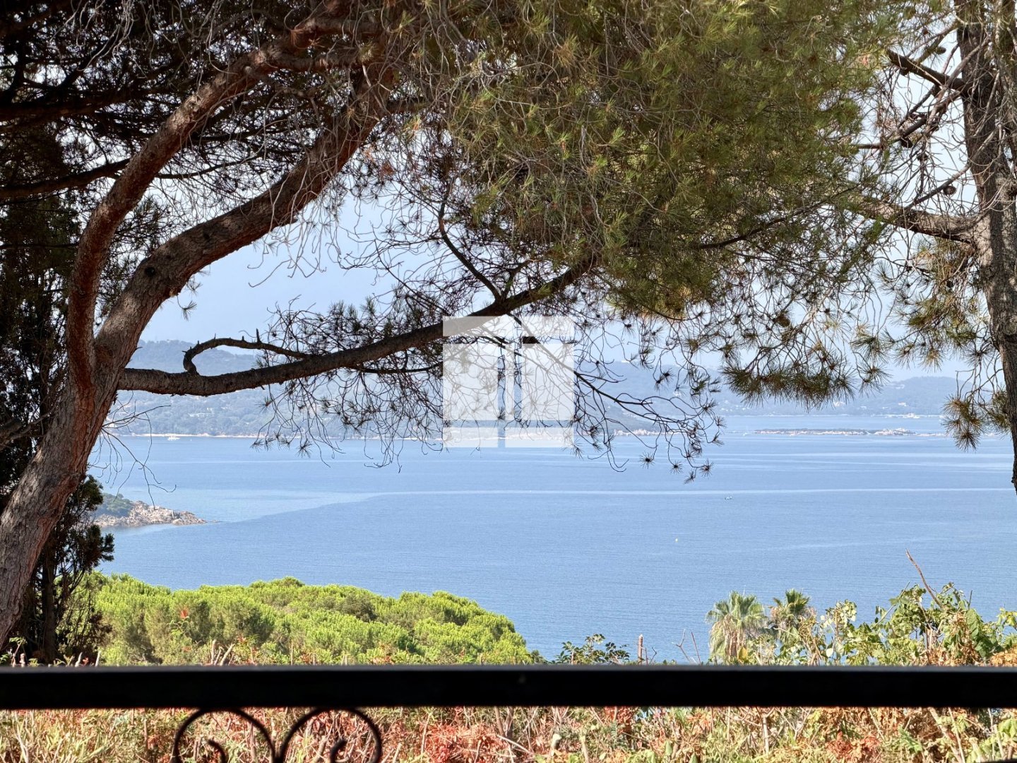 VILLA A RENOVER - VUE MER - RUPPIONE A VENDRE - PIETROSELLA RUPPIONE - 128 m2 - 490 000 &euro;