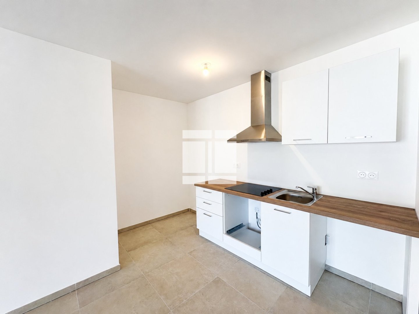 APPARTEMENT T3 A VENDRE - PENTA DI CASINCA - 68.4 m2 - 215 000 &euro;