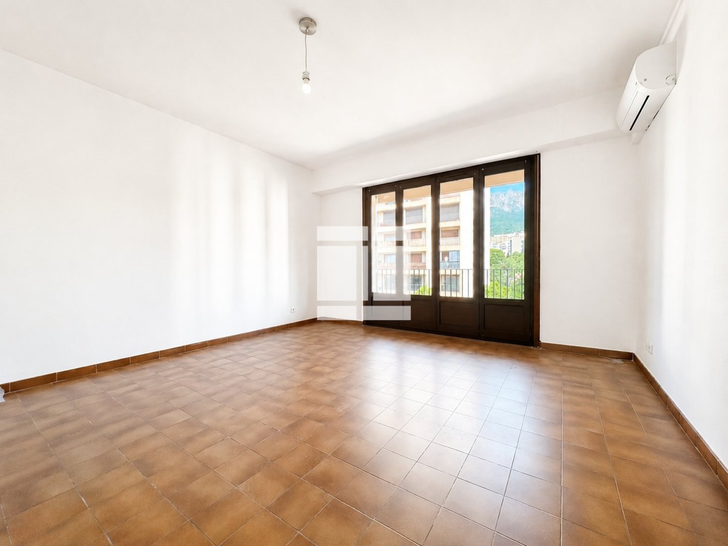 APPARTEMENT T3 A VENDRE - BASTIA - 65 m2 - 215 000 &euro;