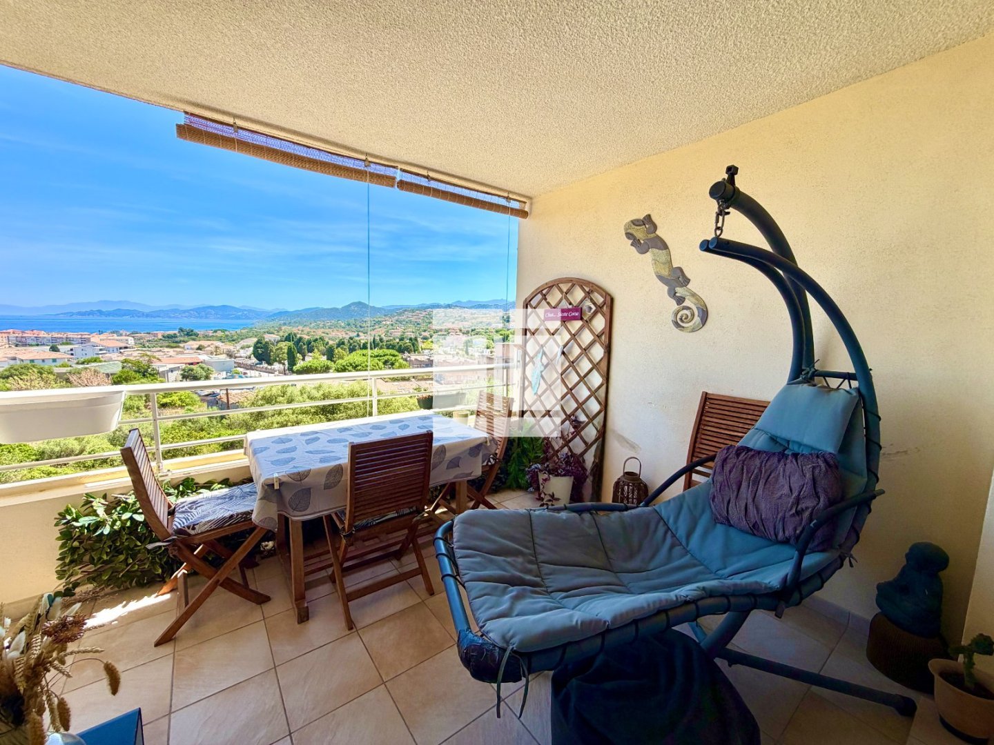 APPARTEMENT T2 A VENDRE - L ILE ROUSSE - 47 m2 - 285 000 &euro;