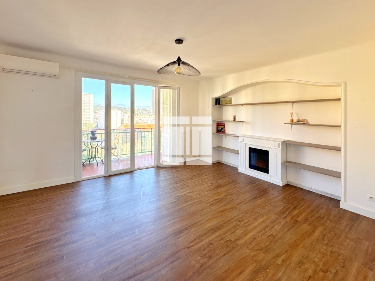 APPARTEMENT T3 A VENDRE - AJACCIO - 70.4 m2 - 242 000 &euro;