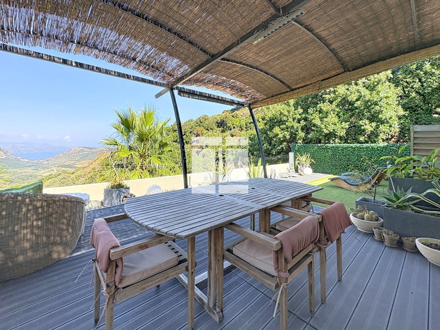 VILLA A VENDRE - BARBAGGIO - 210 m2 - 750 000 &euro;