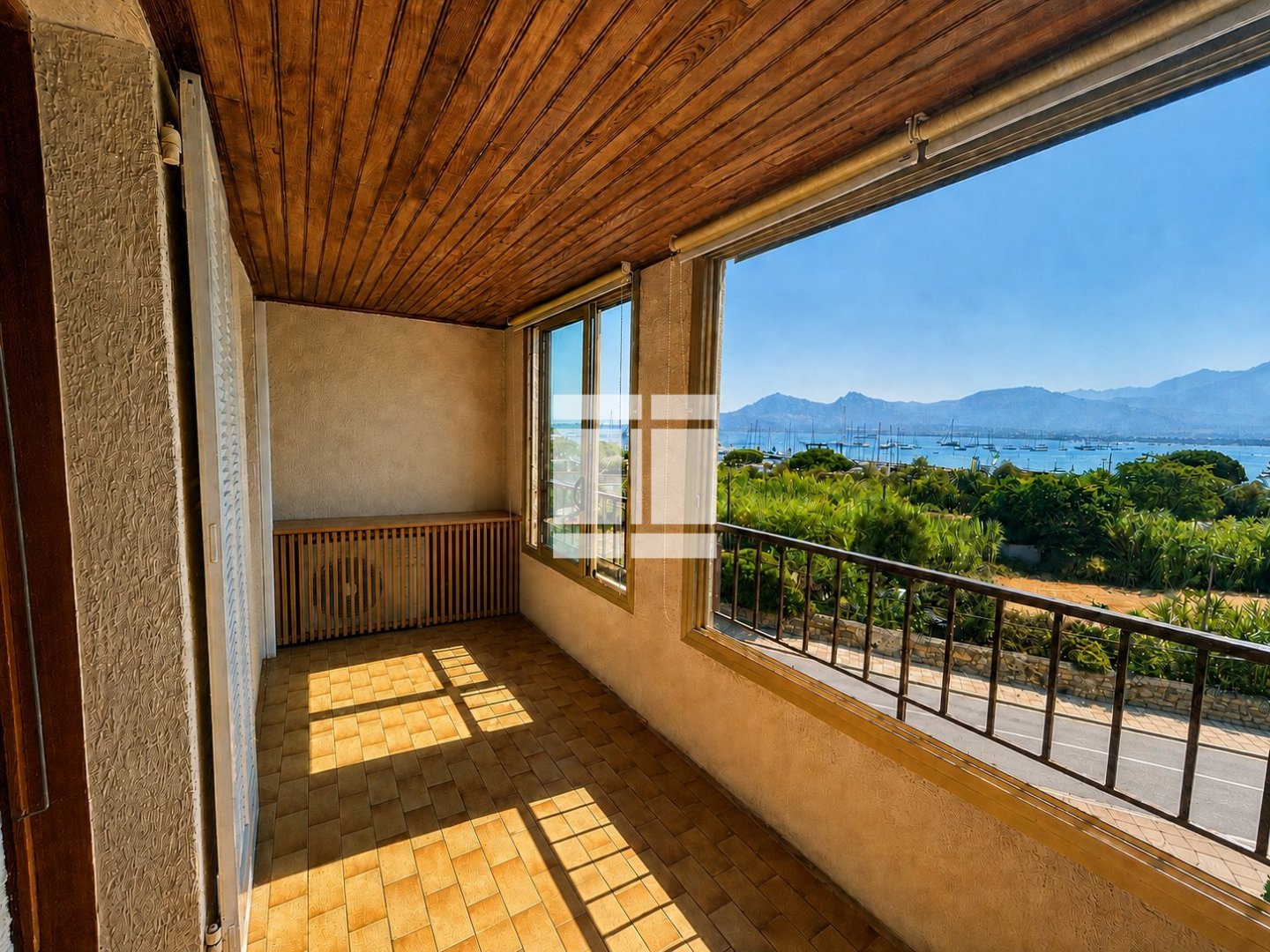 APPARTEMENT T3 A VENDRE - CALVI - 54.64 m2 - 298 000 &euro;