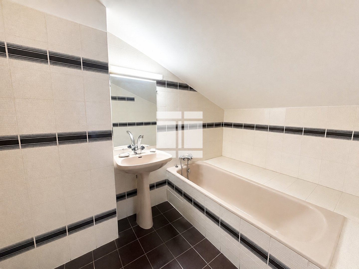 APPARTEMENT T3 A VENDRE - CALVI - 54.64 m2 - 298 000 &euro;