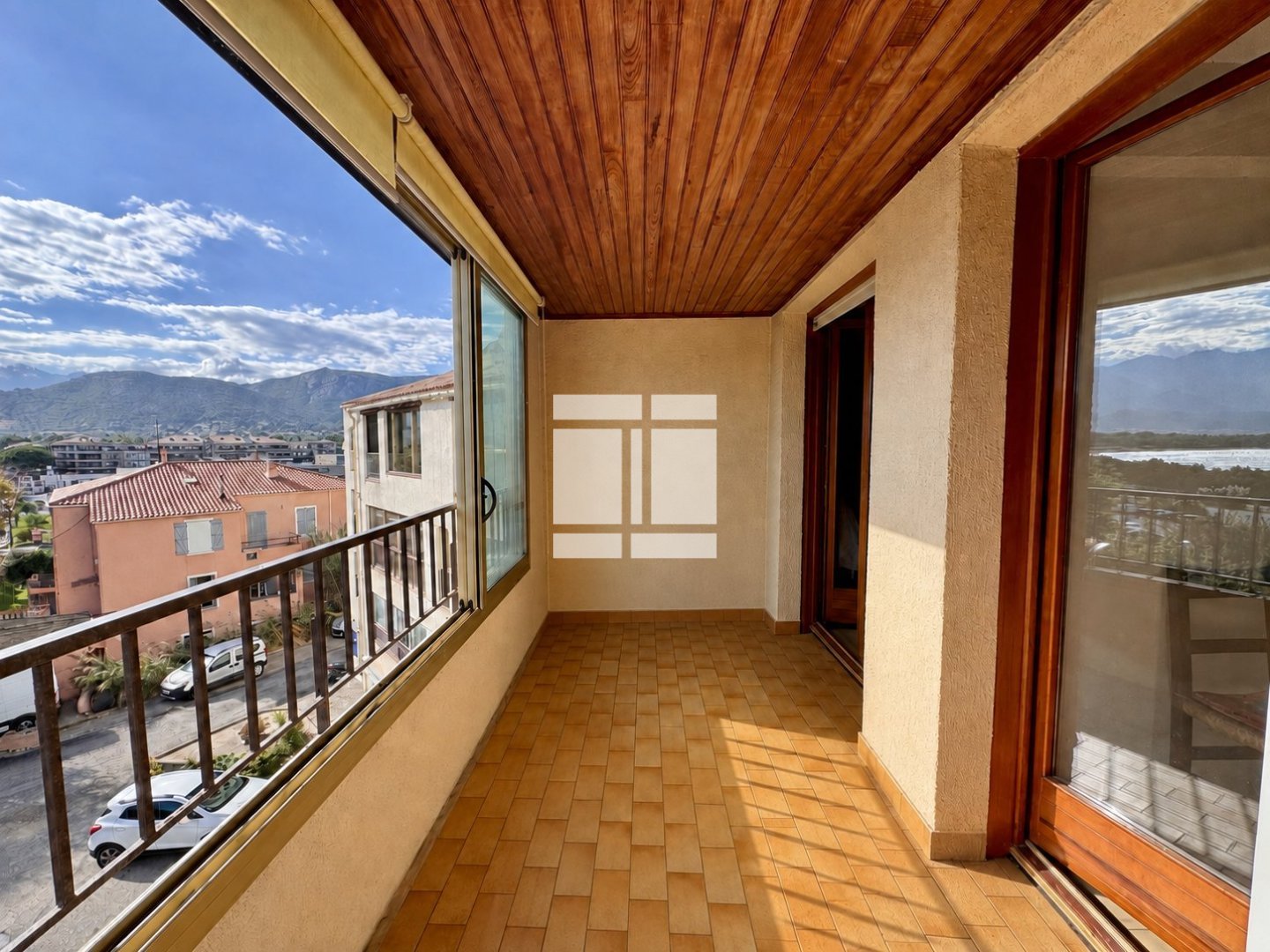 APPARTEMENT T3 A VENDRE - CALVI - 54.64 m2 - 298 000 &euro;