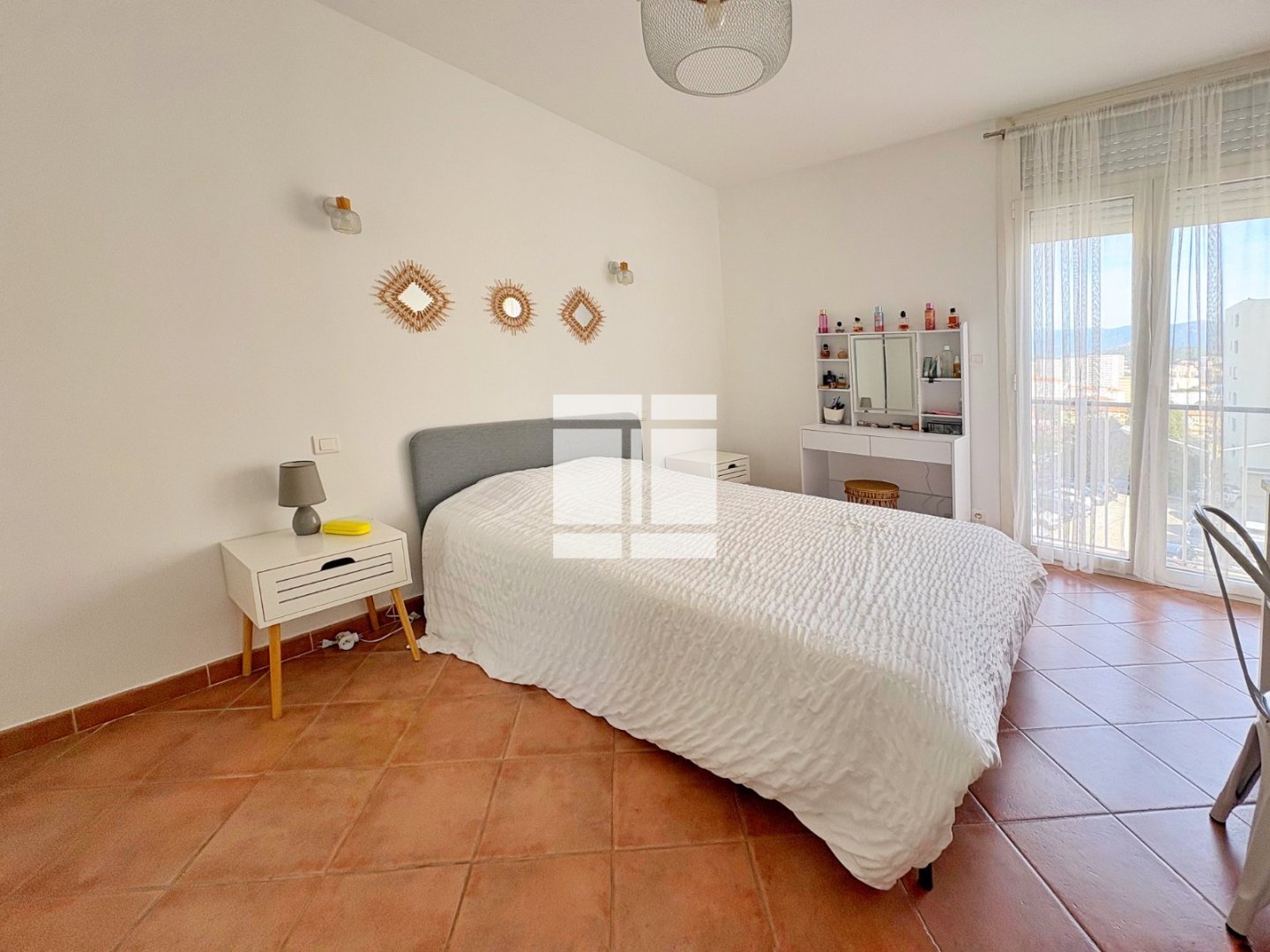 APPARTEMENT T4 A VENDRE - AJACCIO - 82.65 m2 - 252 000 &euro;