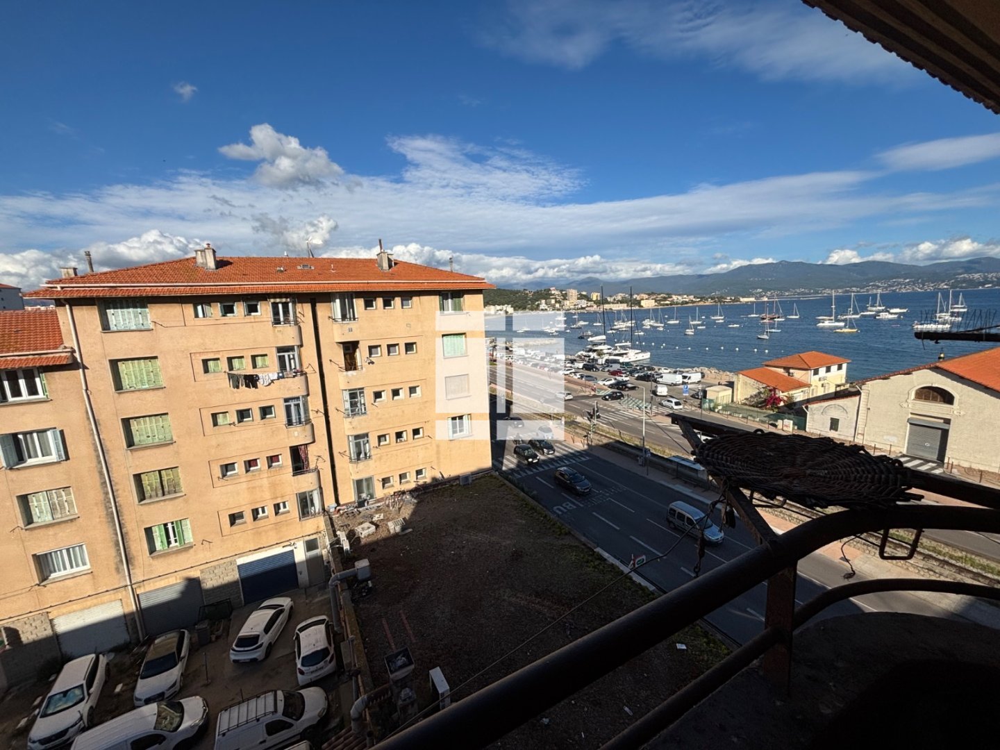 APPARTEMENT T3 A VENDRE - AJACCIO - 64 m2 - 109 000 &euro;