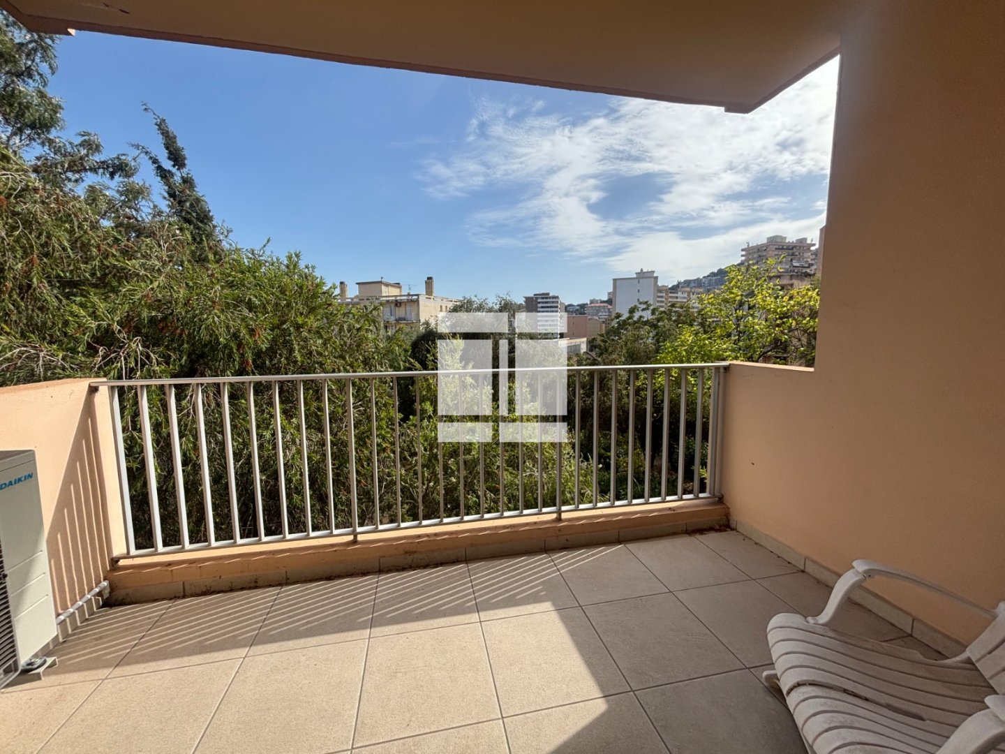 APPARTEMENT T1 A VENDRE - AJACCIO - 32 m2 - 139 000 &euro;