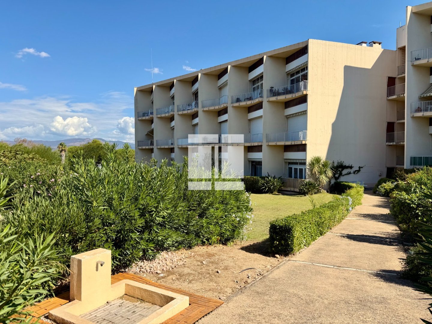 APPARTEMENT T2 A VENDRE - GROSSETO PRUGNA - 50 m2 - 245 000 &euro;