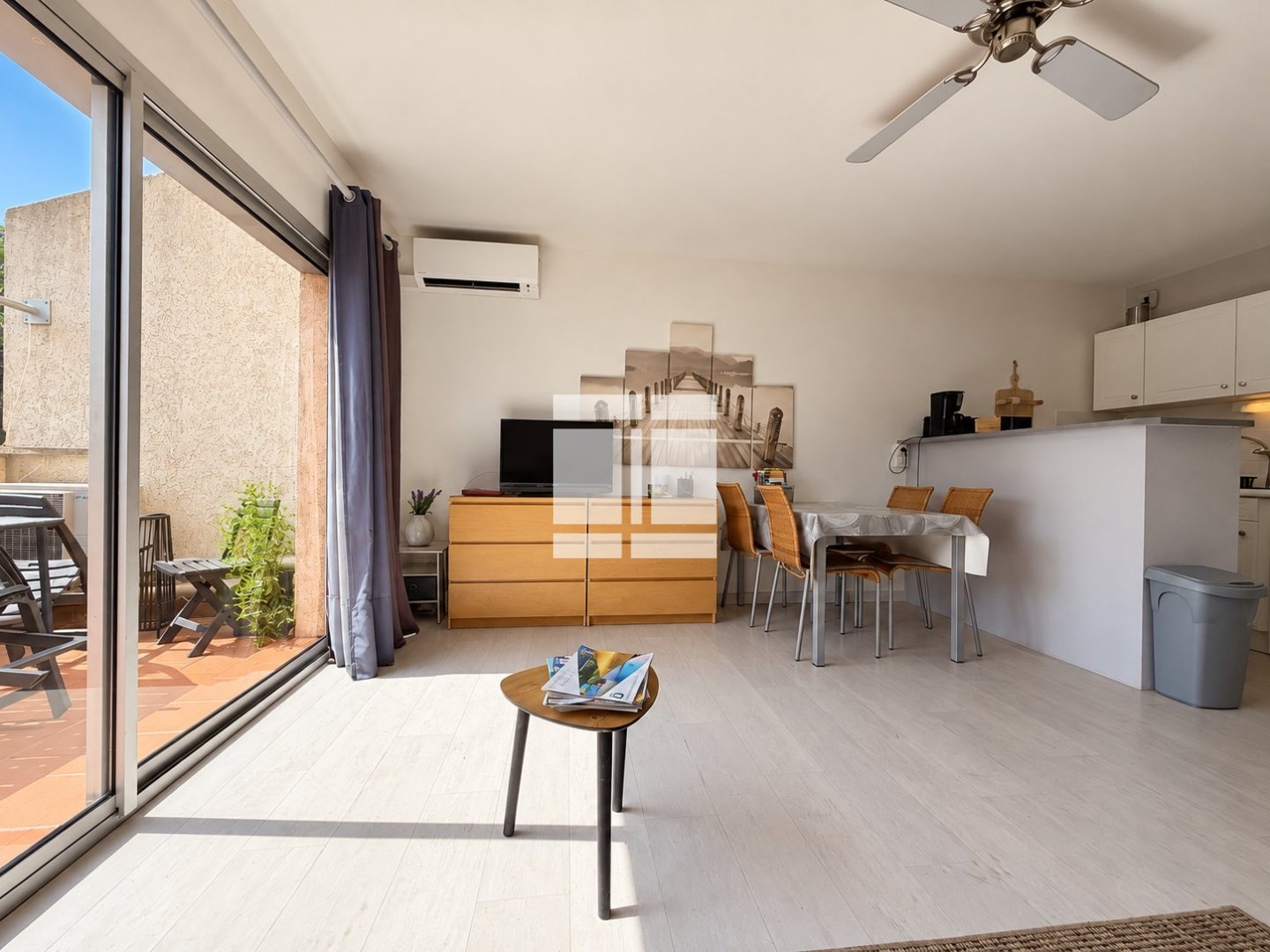 APPARTEMENT T1 A VENDRE - L ILE ROUSSE - 33.21 m2 - 173 000 &euro;